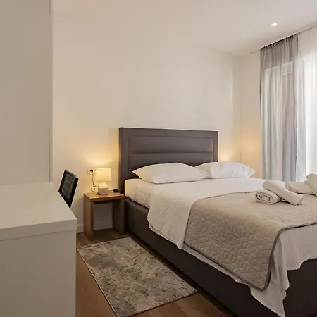 Apartmani Benzon Baška Voda Exterior foto