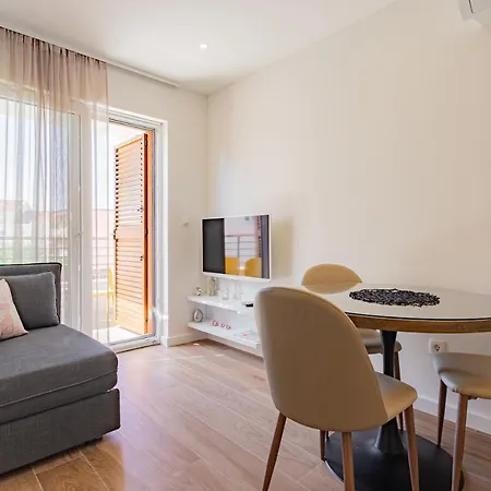 Apartmani Benzon Baška Voda Exterior foto