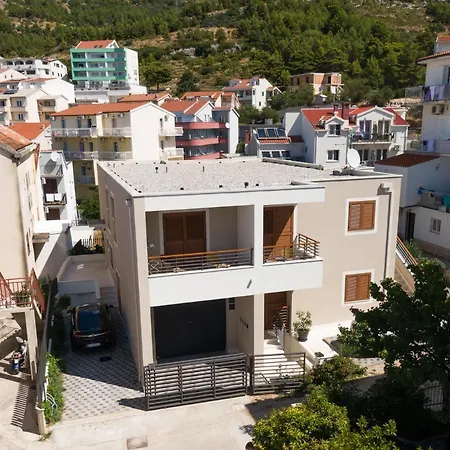 Apartmani Benzon Baška Voda Exterior foto